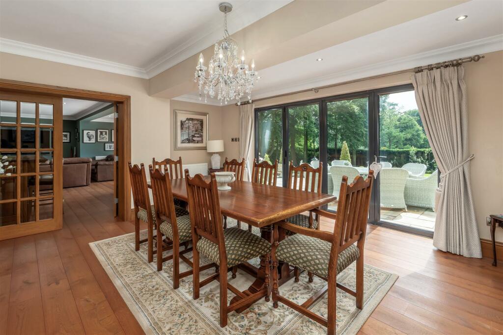 Treetops Dining Room.jpg