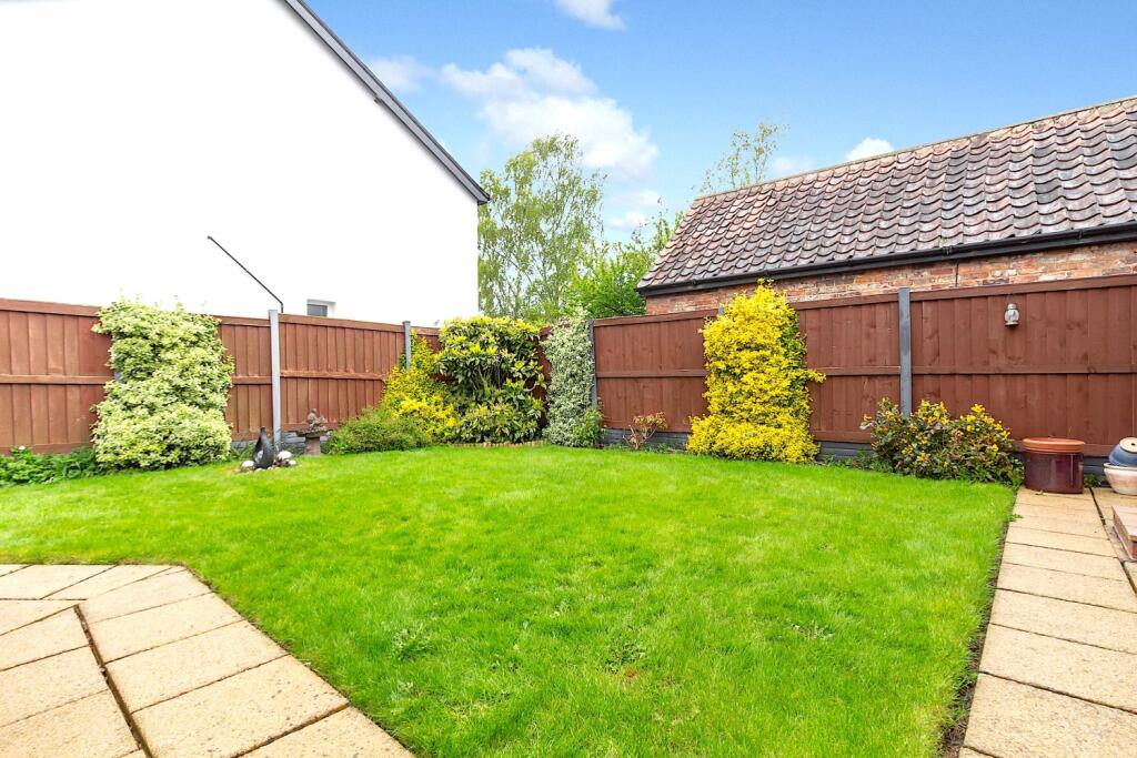 1a Sefton Avenue - Garden