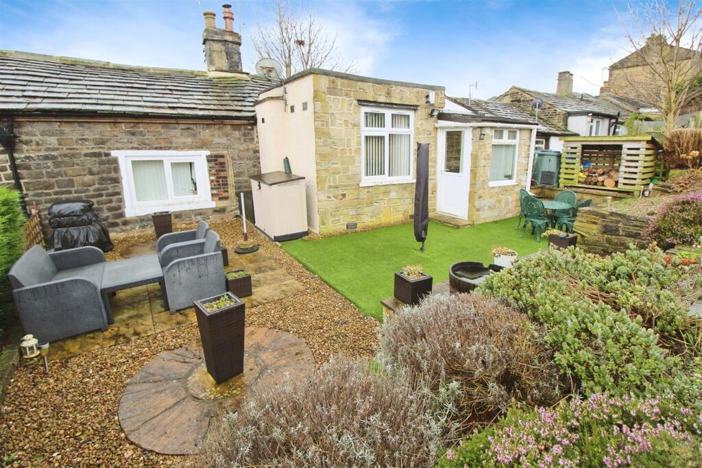 Haycliffe Lane, Bradford, BD6 3JN