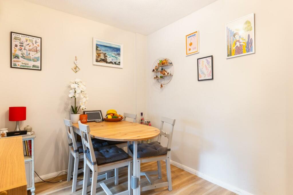 dining area-1.jpg