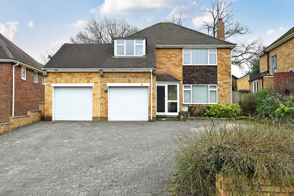 Canterbury Road, Farnborough, GU14