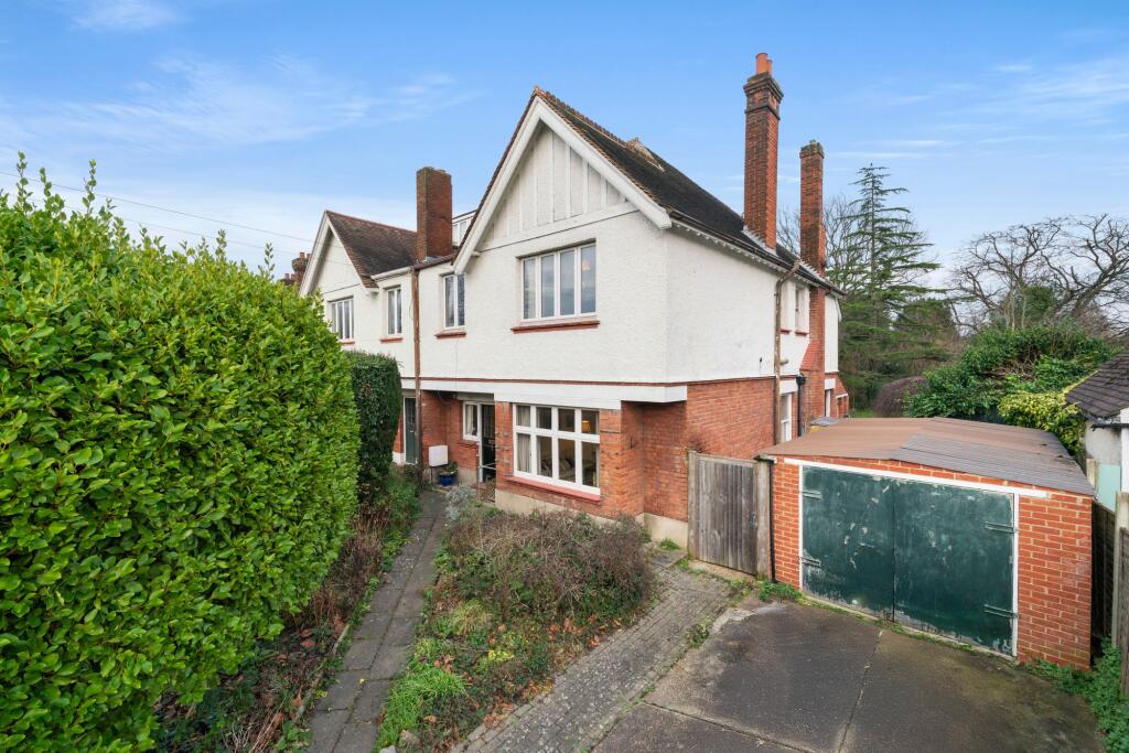 Hare Lane, Claygate, KT10