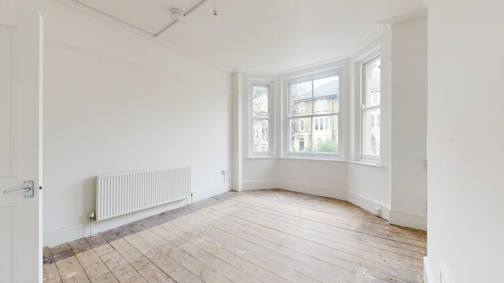 Flat 3, 28 Cathcart Hill, Tufnell Park, London, N19 5QN