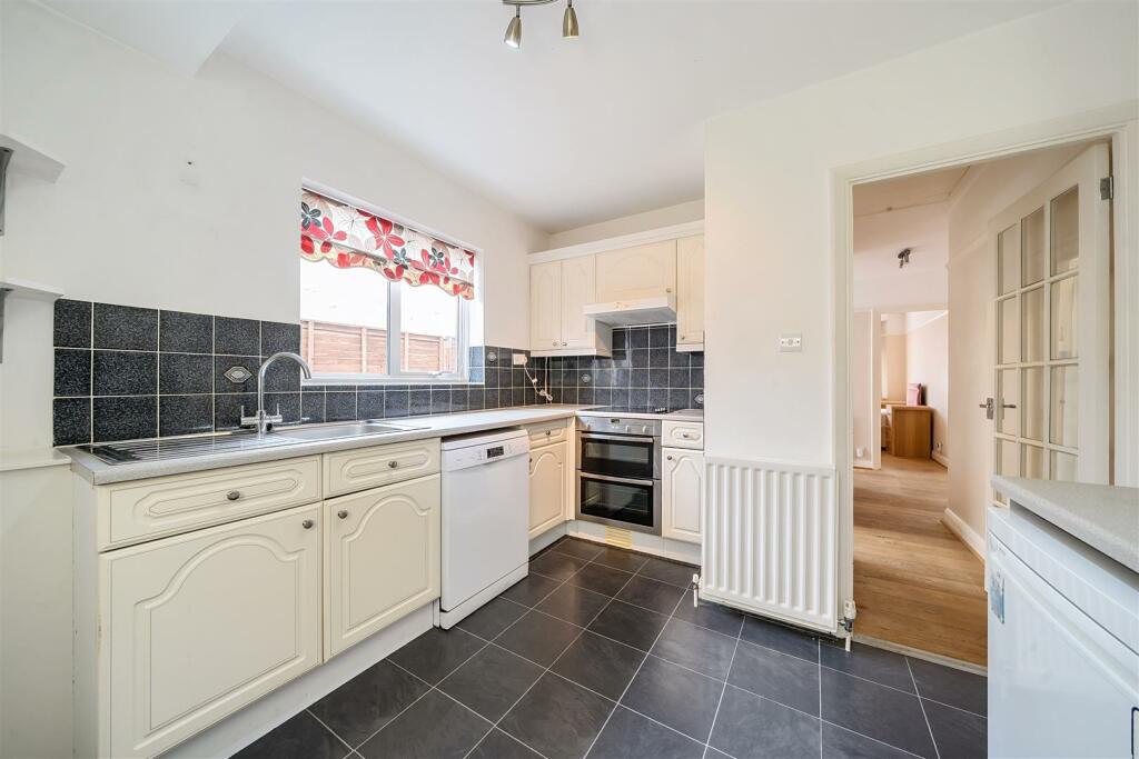 Sherborne Way - Kitchen.jpg