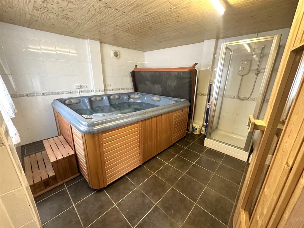 Hot Tub in Garage