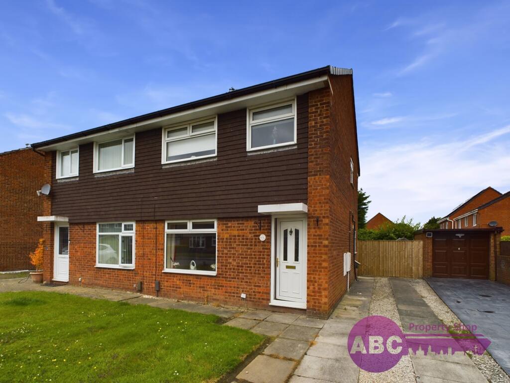 Larchdale Close, Whitby, Ellesmere Port. CH66 2UH.