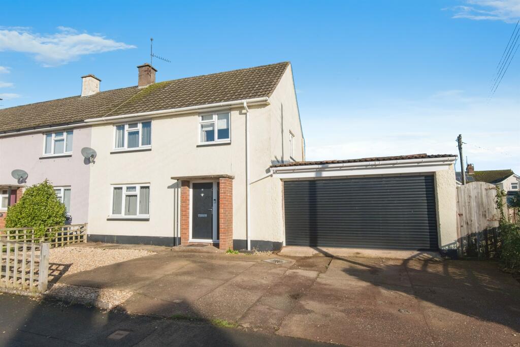 Barnes Close, Willand, Cullompton