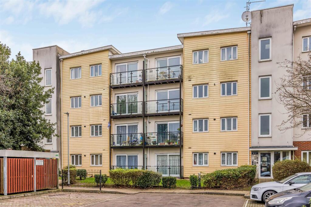 Flat 28 Dymond House, Gisors Road, Milton-Small-Po