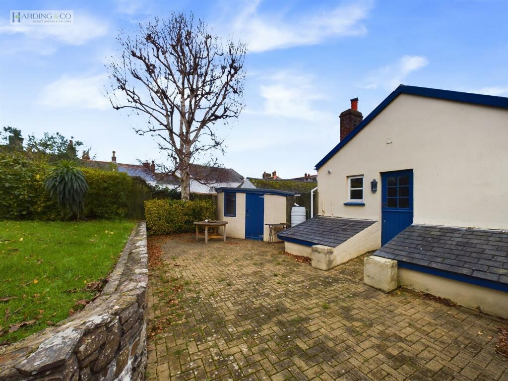 Rear garden and outbuildings.jpg