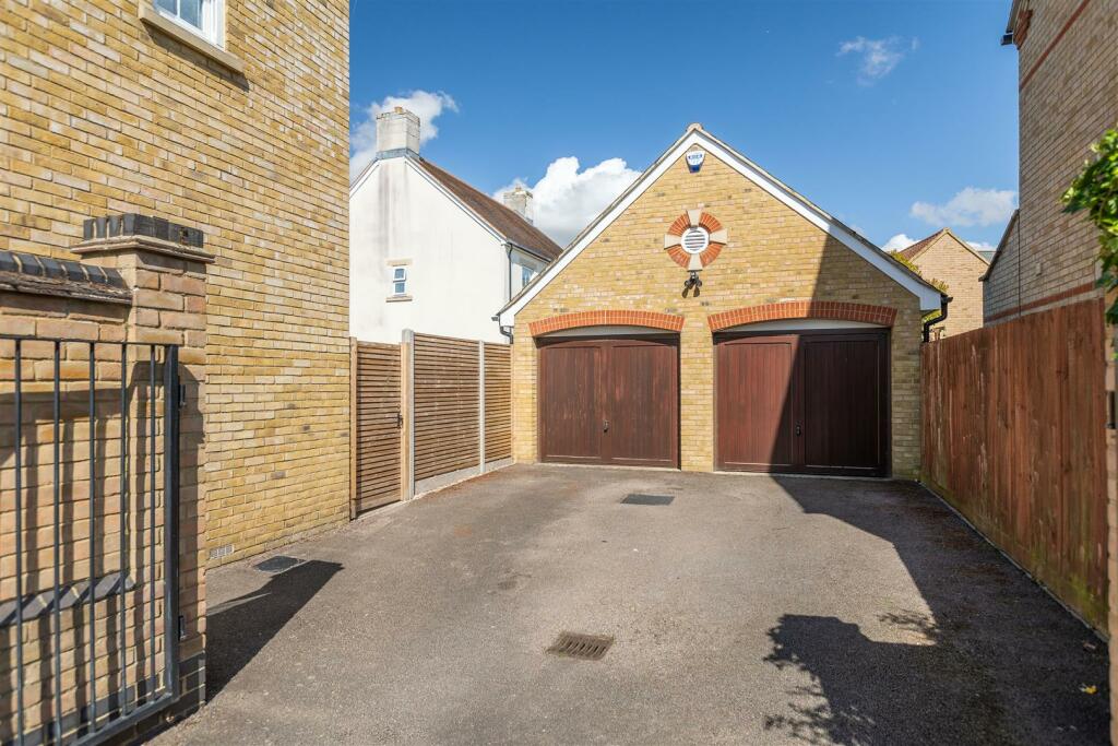 Driveway Parking