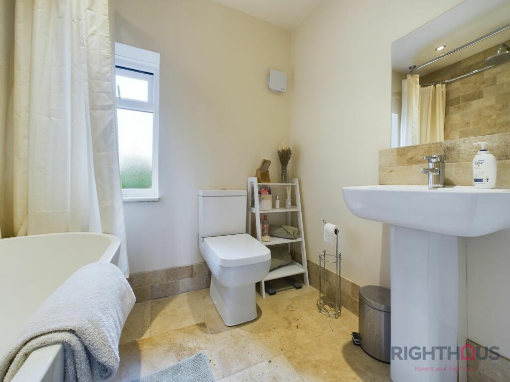 Ensuite bathroom