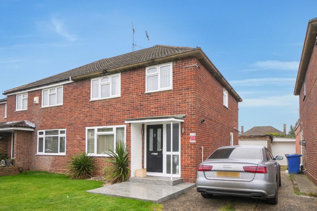 RAY LEA CLOSE, MAIDENHEAD, BERKSHIRE, SL6