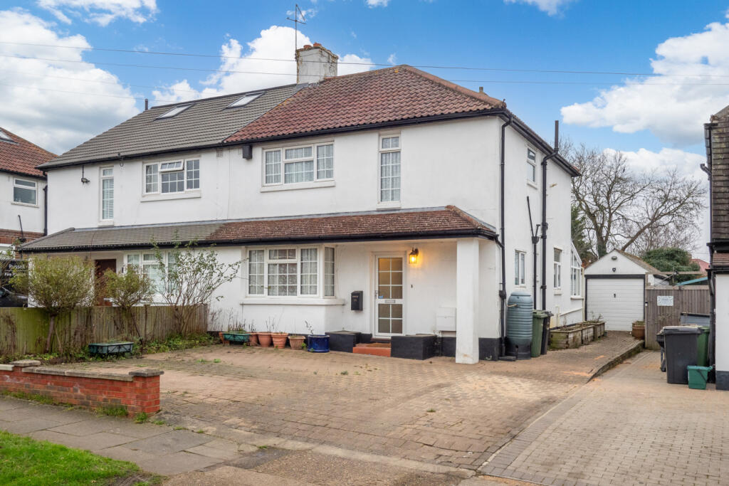 Newbury Gardens, Epsom, Surrey, KT19