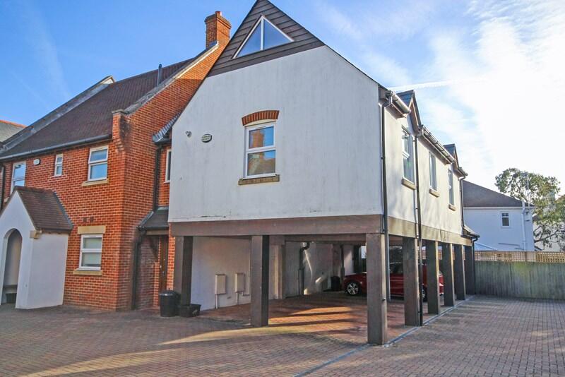 Barrows Mews, Ringwood, Hampshire, BH24