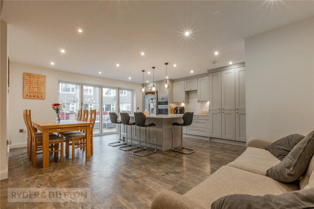 Kitchen/Dining Room