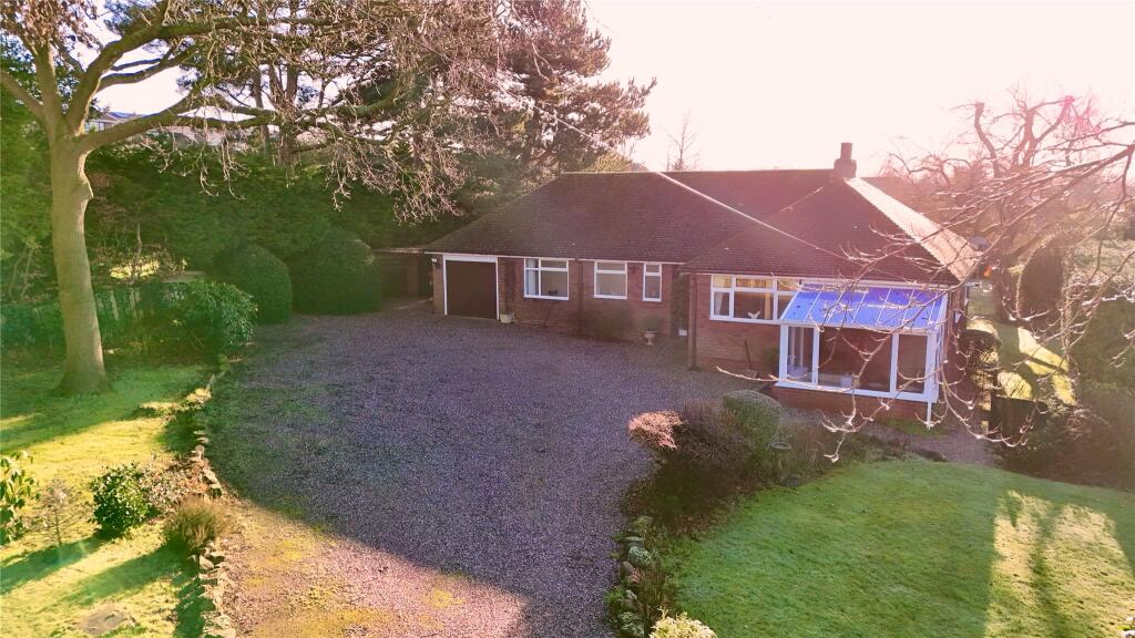 Sandy Lane, Little Neston, Neston, Cheshire, CH64