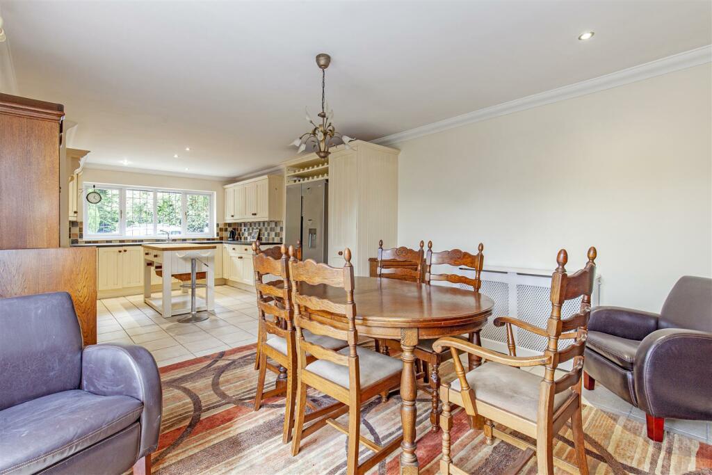 Kitchen/Dining Room