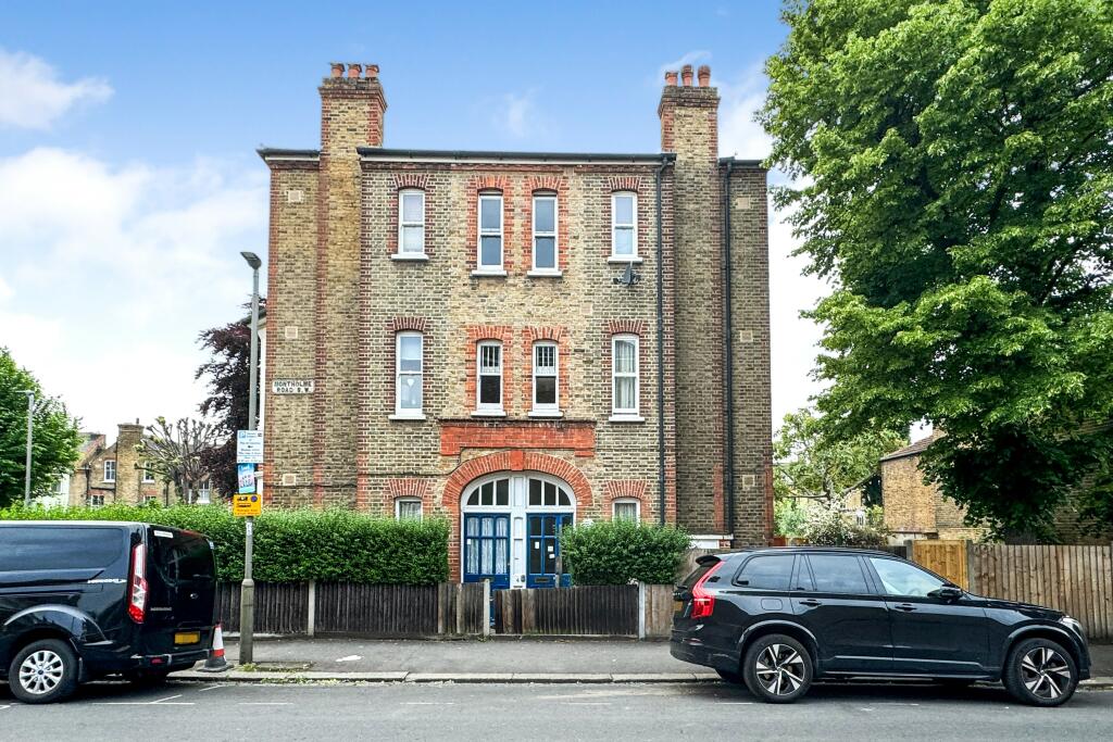 Flat 4 Thurleigh Mansions, 33 Thurleigh Road, Balham, London SW12 8UA