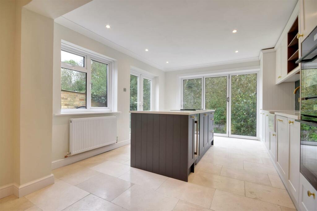 Kitchen / breakfast room