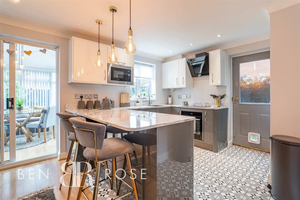 Kitchen/Breakfast Room