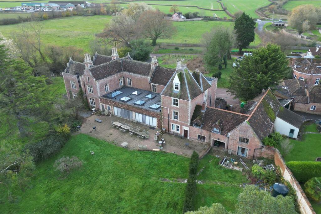 DETACHED MANNOR HOUSE | SOMERSET