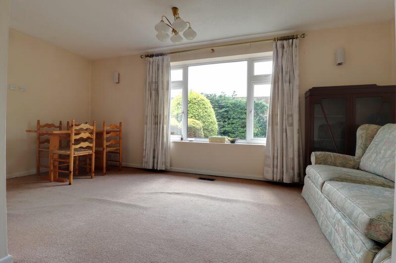 Sitting/Dining Room