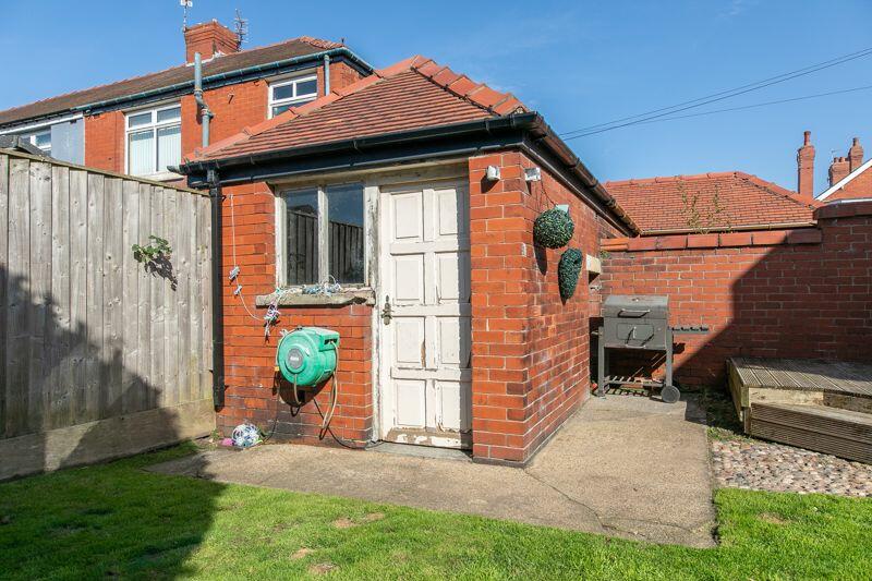 Garden storage outbuilding