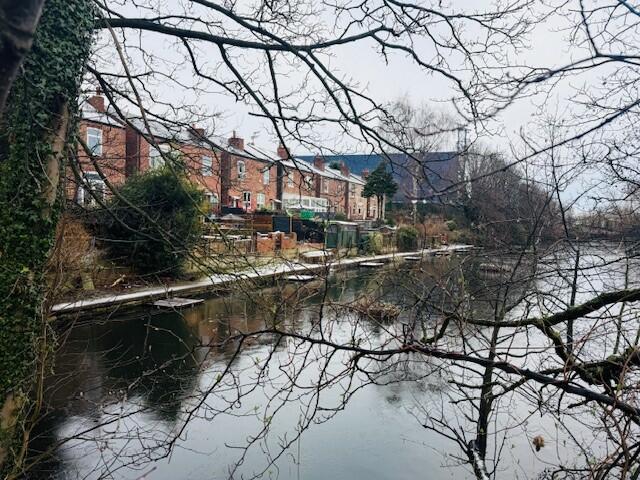 Clwyd Avenue, Edgeley