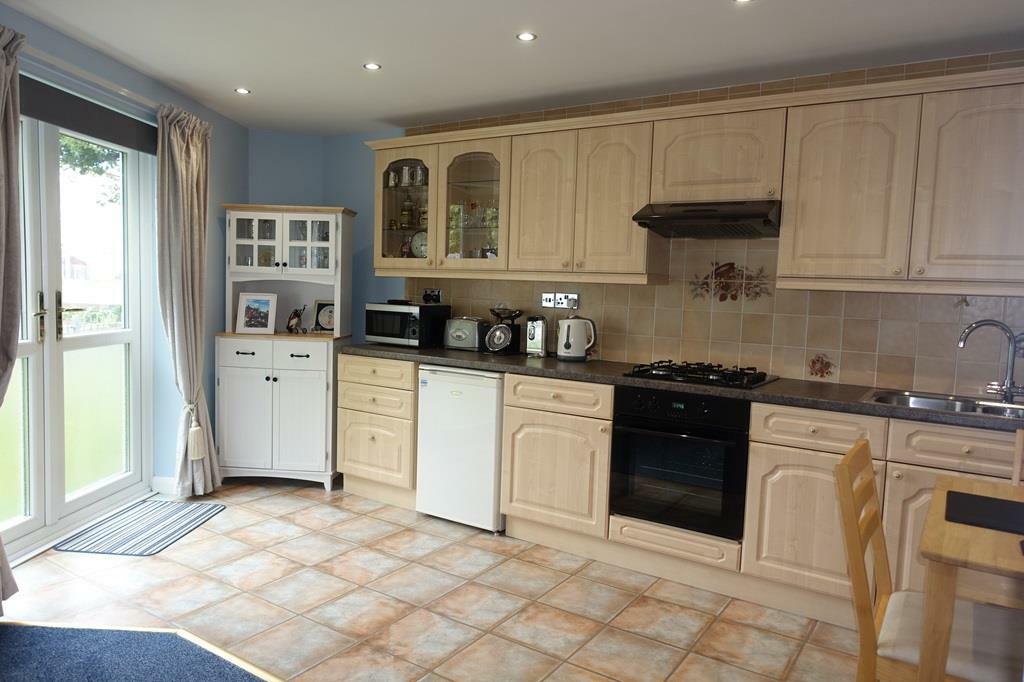 Kitchen Dining Area