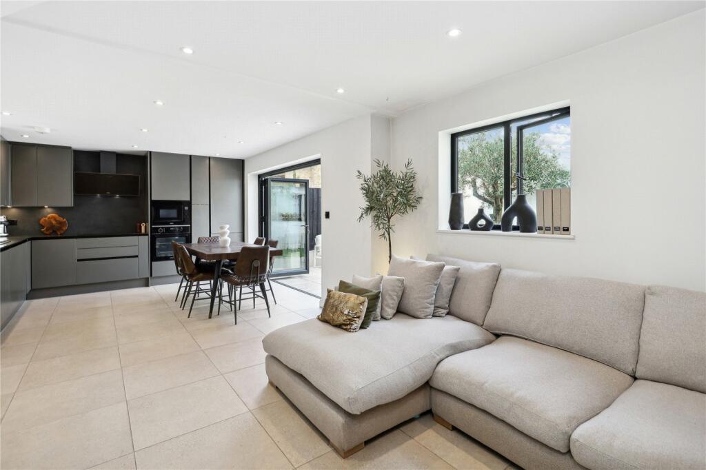 Kitchen/Family Room