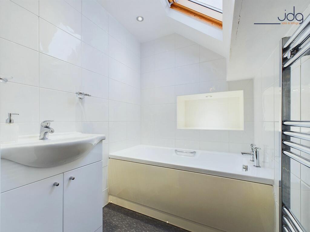 En-Suite Bathroom