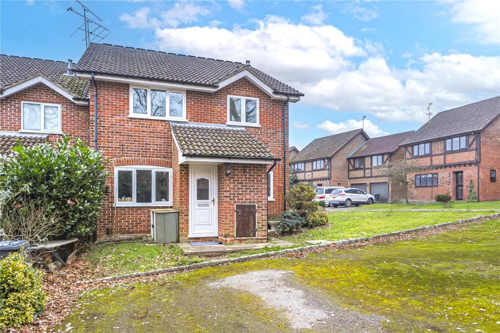 Shaftesbury Mount, Blackwater, Camberley, Hampshire, GU17