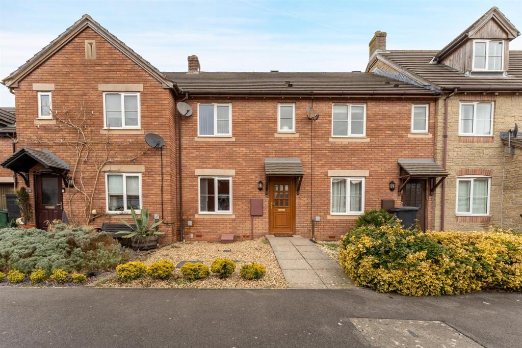 The Avenue, St. Georges - BEAUTIFUL HOUSE WITH GARAGE