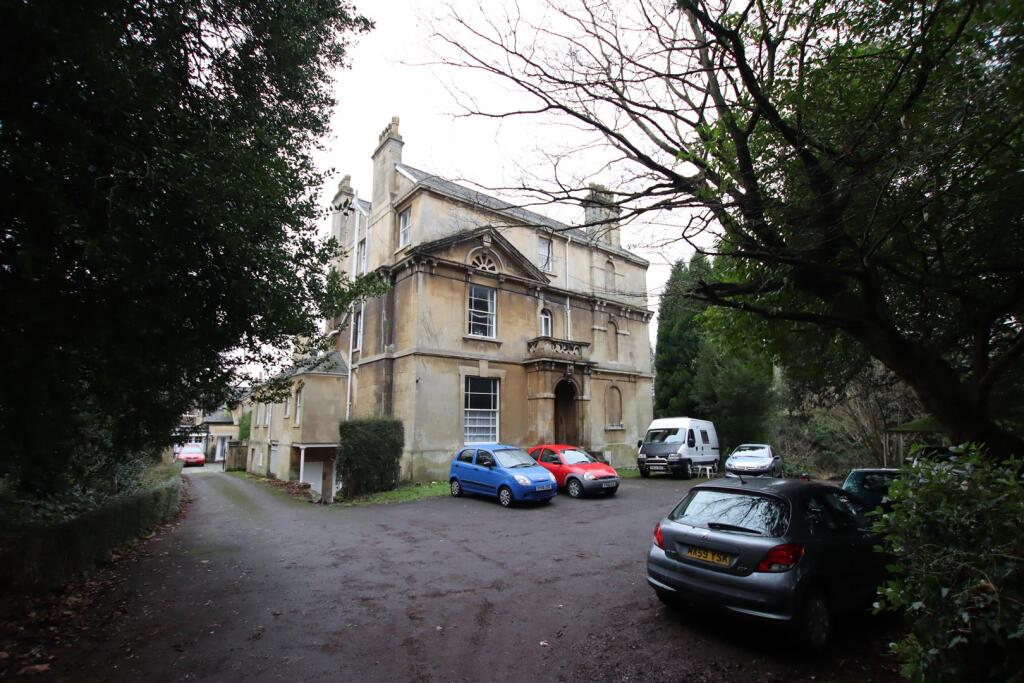 Hillstead House, Weston Park East, Bath, BA1