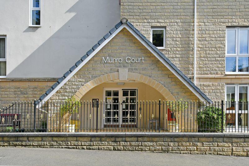 Munro Court