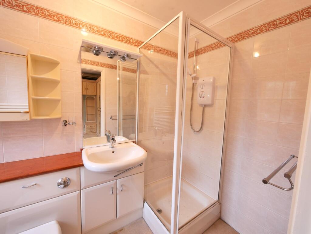 Ensuite Shower