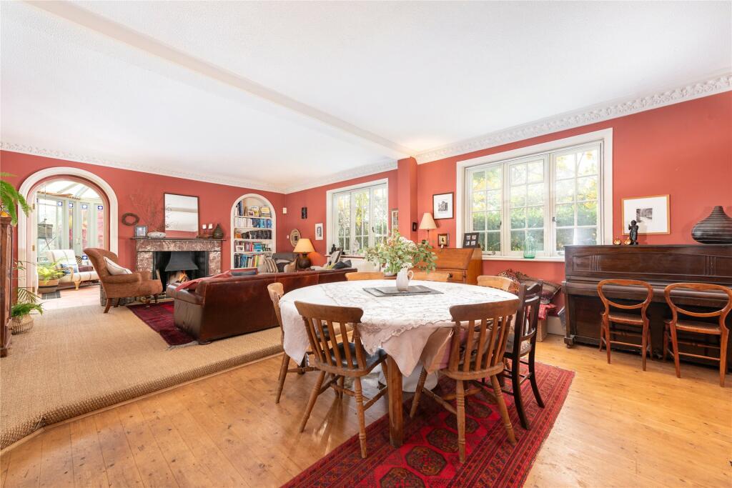 Family/Dining Room