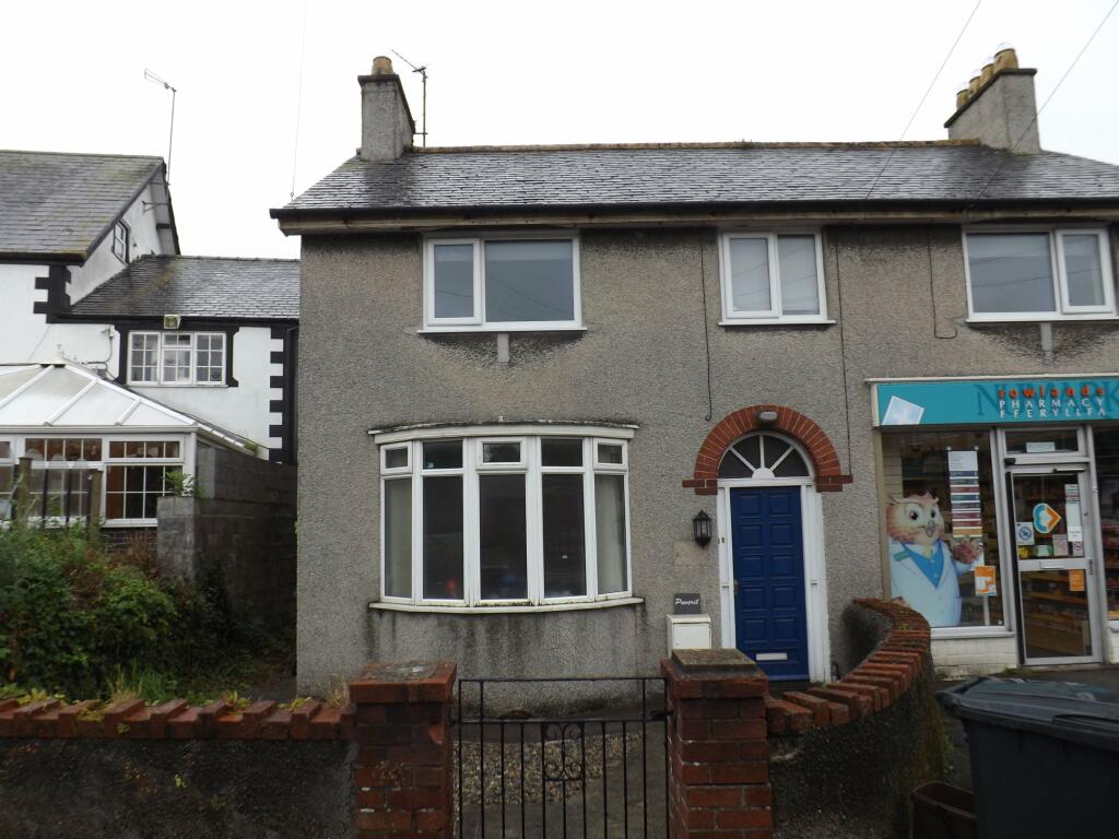 Holyhead Road, Llanfairpwll, Anglesey, LL61