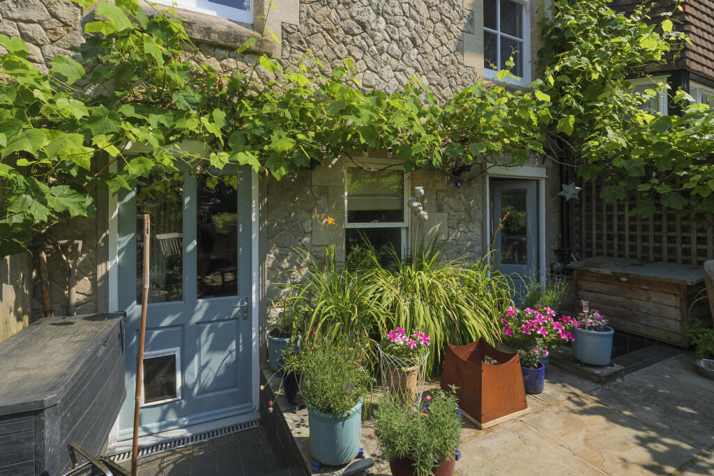 Rear courtyard Entrance