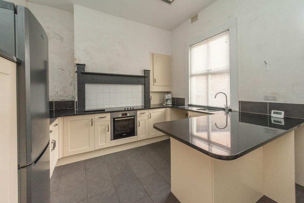 KITCHEN SITTING ROOM LOUNGE AND DINING ROOM