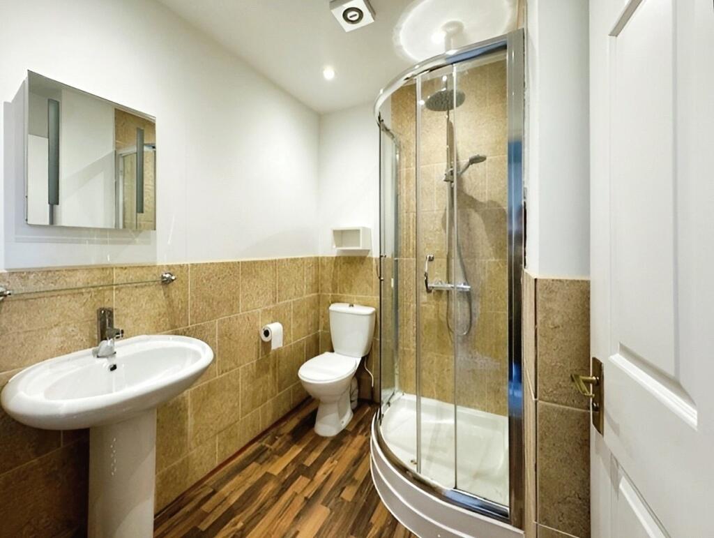 En Suite Shower Room