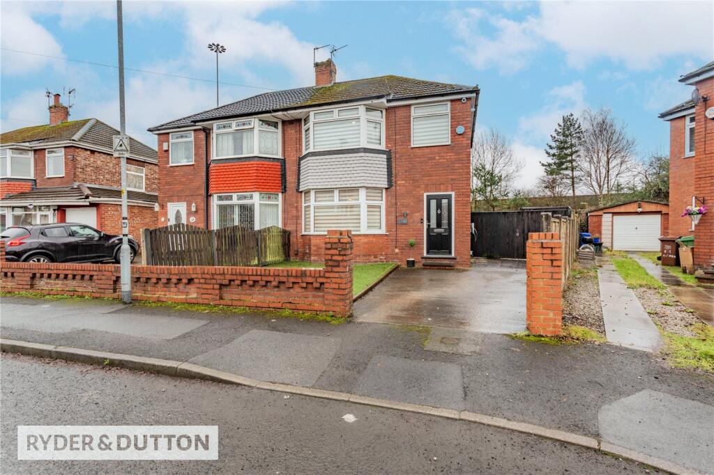 Ashton Crescent, Chadderton, Oldham, Greater Manchester, OL9