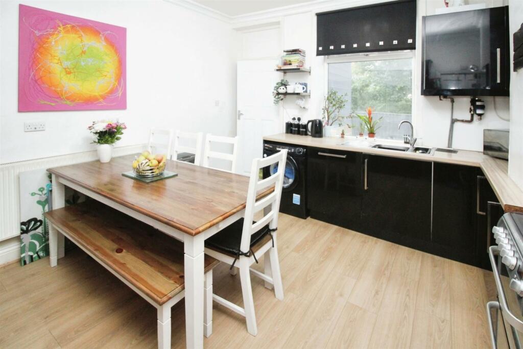 Dining Kitchen