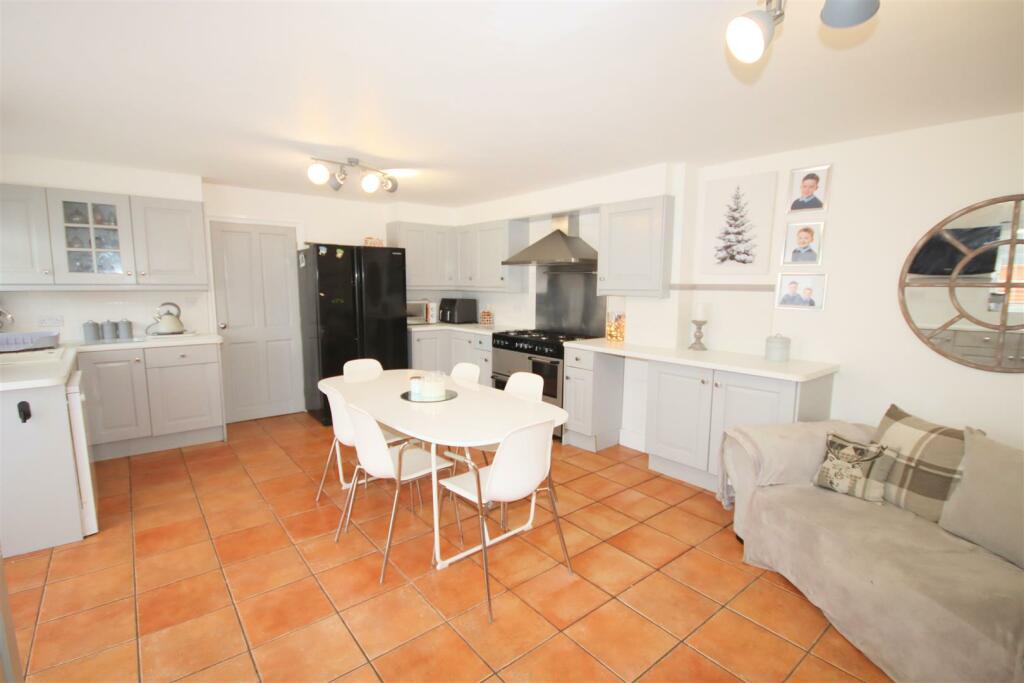 View of Kitchen/Breakfast Room