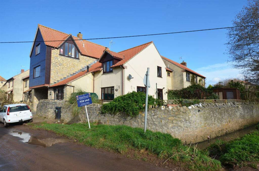 Castle Street, Stogursey