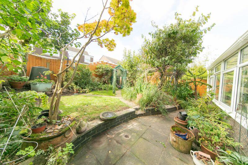 Beautifully maintained private garden