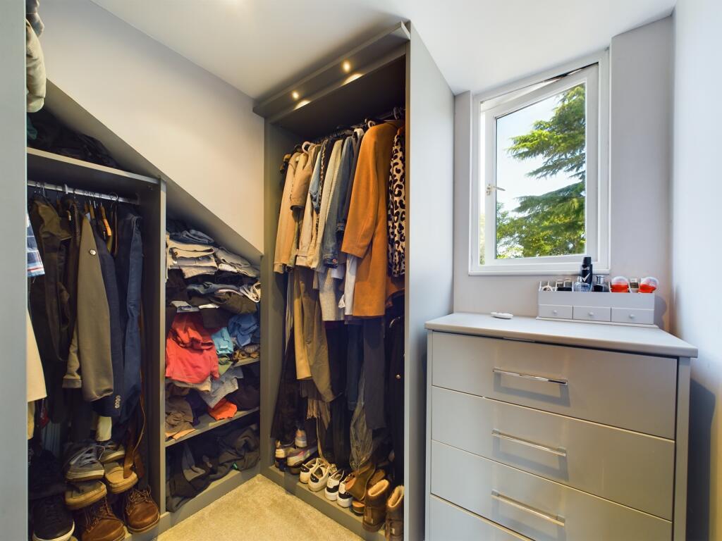 Walk-In Wardrobe