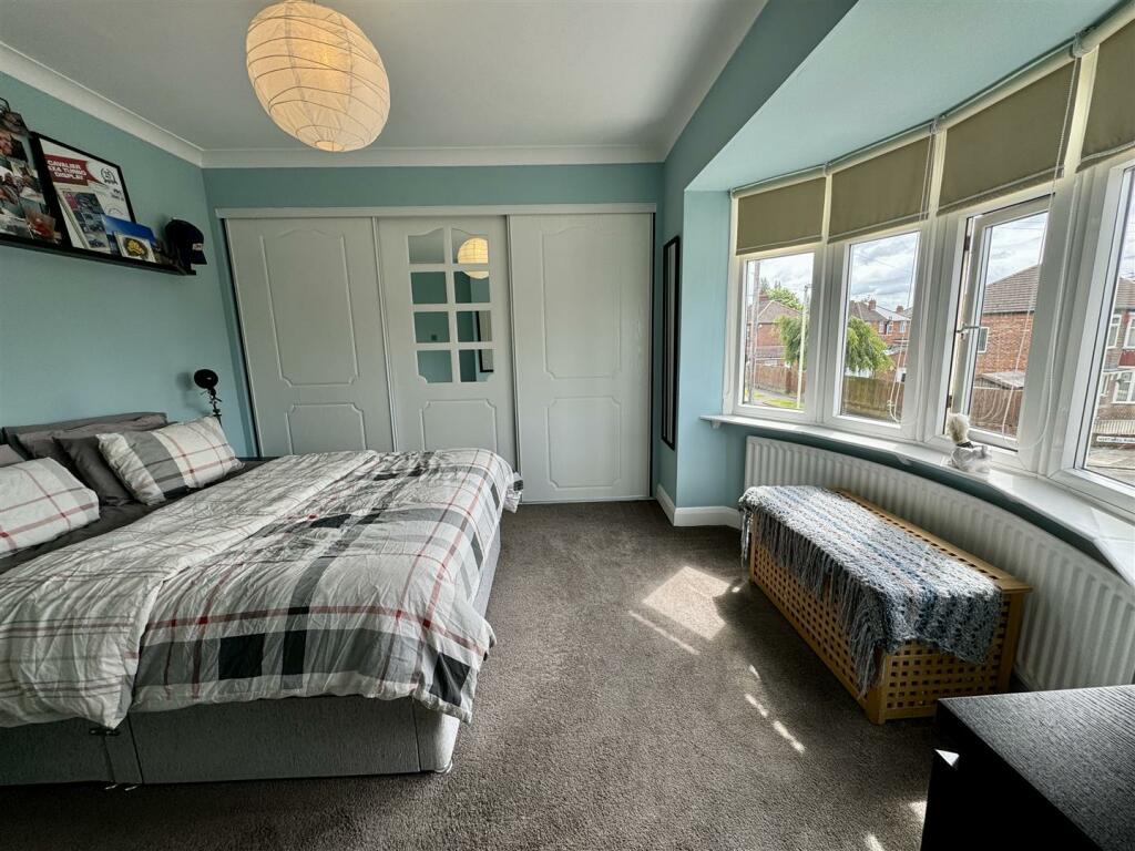 Principal bedroom