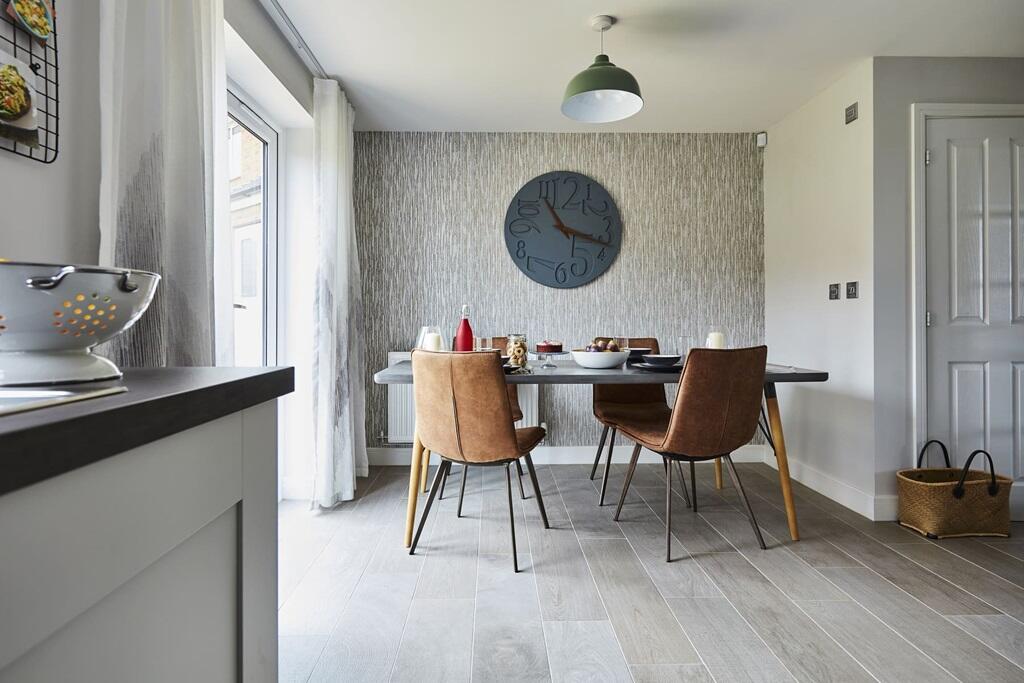 A wonderful space for family meals or entertaining friends