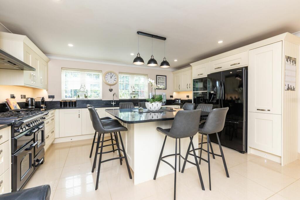 Kitchen/Breakfast Room